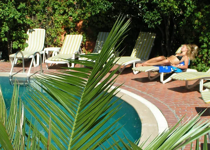 Bade ホテル ケメル