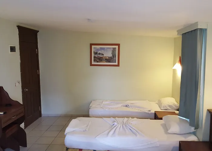 Bade ホテル ケメル